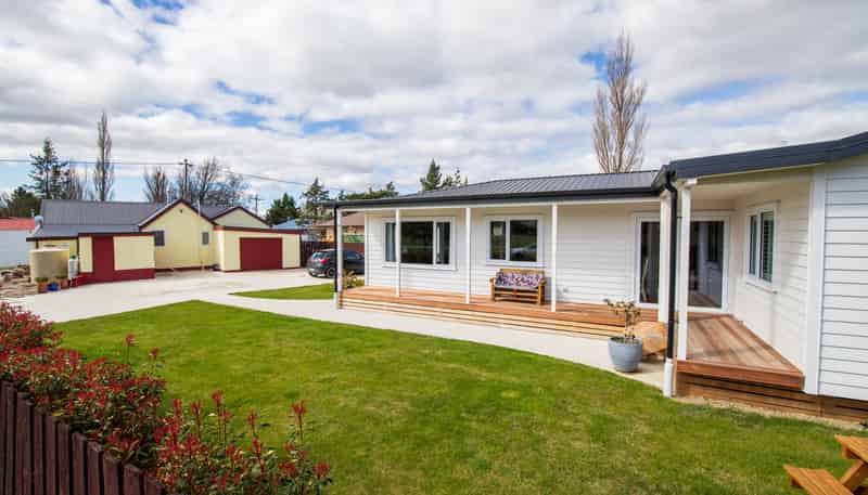 6 & 6a Swansea Street, Middlemarch