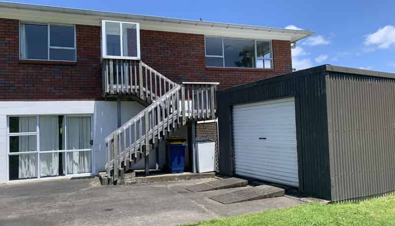 2/10 Ciprian Place, Henderson