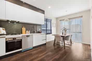 3B Kenmure Avenue, Forrest Hill