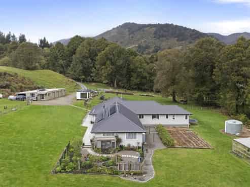 120 East Mangahuia Road, Rangiwahia