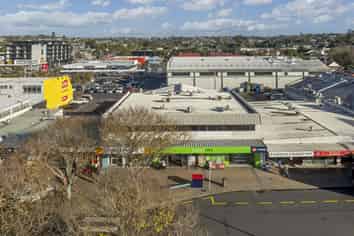 Browns Bay 377sqm office for lease