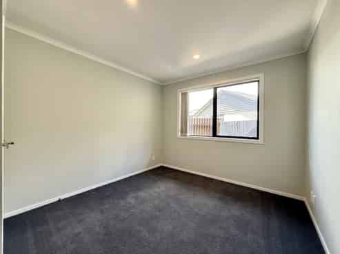 12 Schooner Drive, Whitby