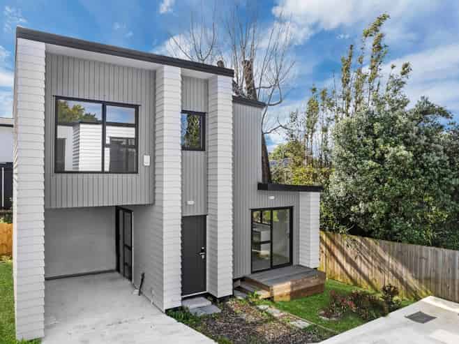 77 A Buckland Road, Mangere East