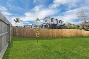 77 A Buckland Road, Mangere East