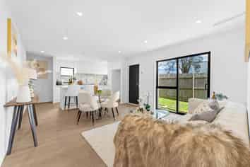 77 C Buckland Road, Mangere East