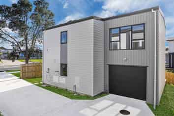 77 C Buckland Road, Mangere East