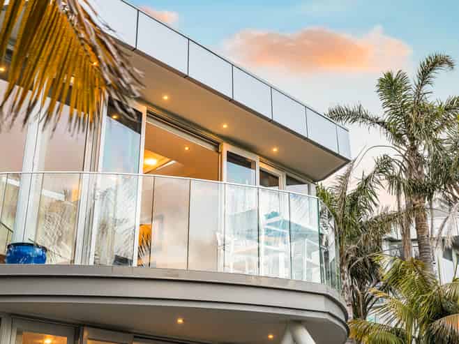 127 Beach Road, Castor Bay