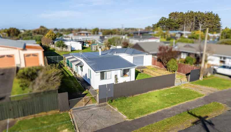 9 Koura Street, Tangimoana