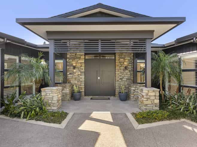76 Bramley Drive, Farm Cove