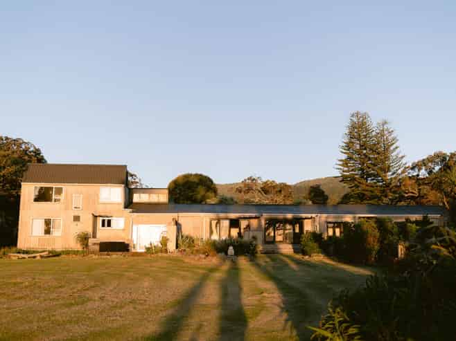 5 & 11 Mulberry Grove Road, Great Barrier Island