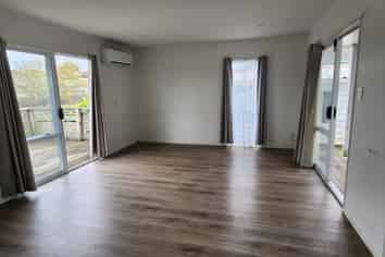 1/5 Myna Place, Weymouth