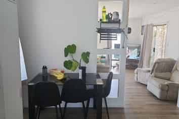 1/5 Myna Place, Weymouth