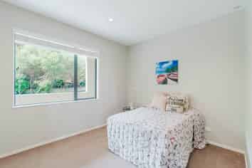 B305/525 East Coast Road, Pinehill