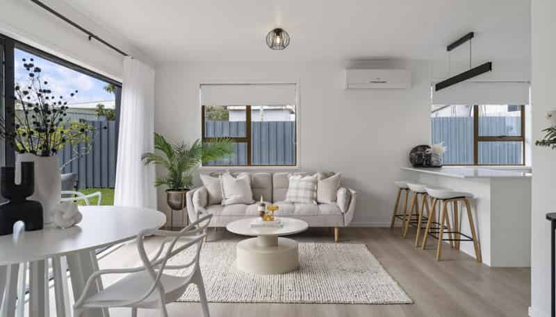 1/10 Statesman Street, Henderson