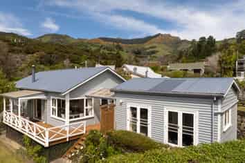 8 Percy Street, Akaroa