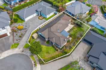 11 Saint Clements Grove, Bethlehem