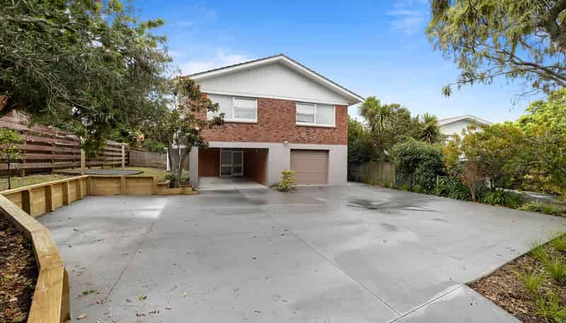 24 Holdaway Avenue, Northcote