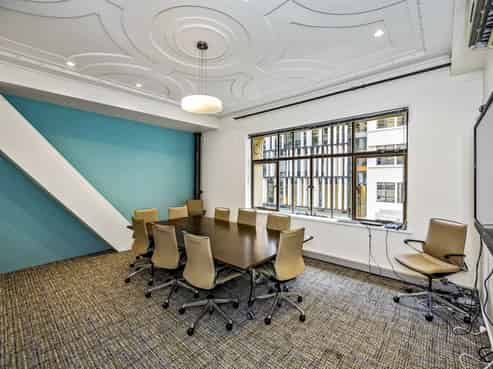 Prime CBD Corner Office