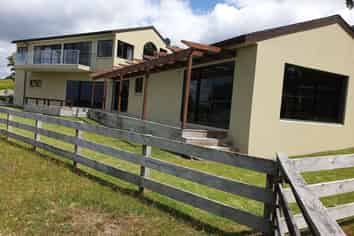 987 Hibiscus Coast Highway, Waiwera
