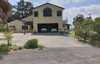 987 Hibiscus Coast Highway, Waiwera