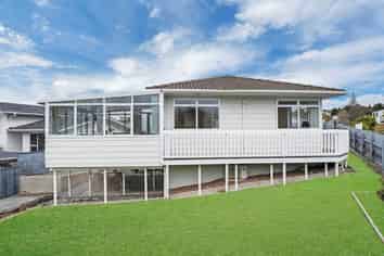 99 Sycamore drive, Sunnynook