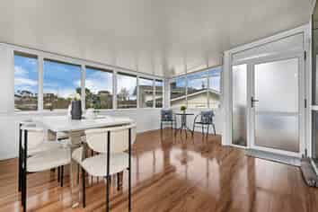 99 Sycamore drive, Sunnynook