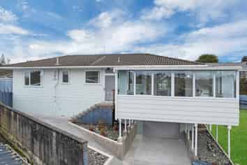 99 Sycamore drive, Sunnynook