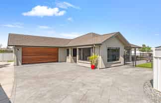 7 Pohutukawa Grove, Lytton West