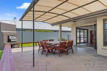 7 Pohutukawa Grove, Lytton West