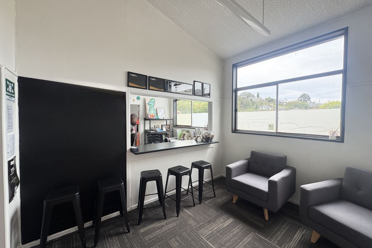 Versatile Industrial Space with Office & Car Parks - Vista 3