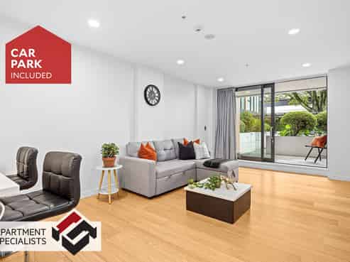 10 Lion Place, Epsom