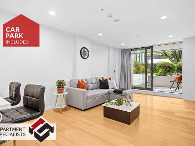 10 Lion Place, Epsom
