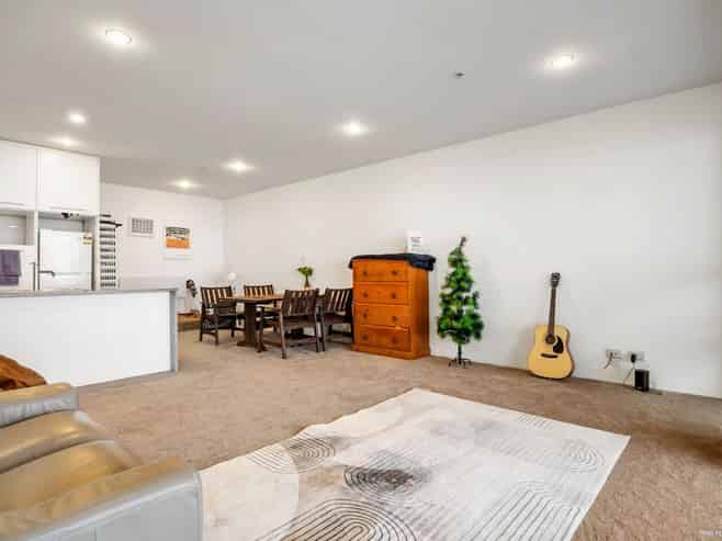 2 Beach Road, Auckland Central