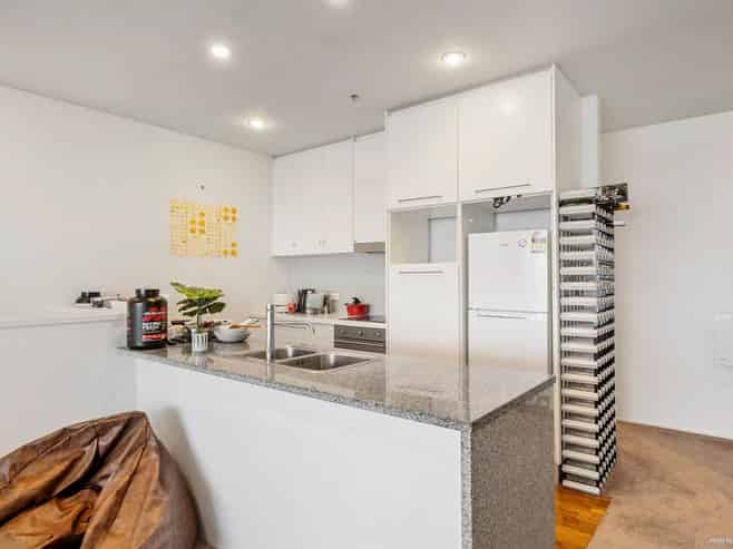 2 Beach Road, Auckland Central