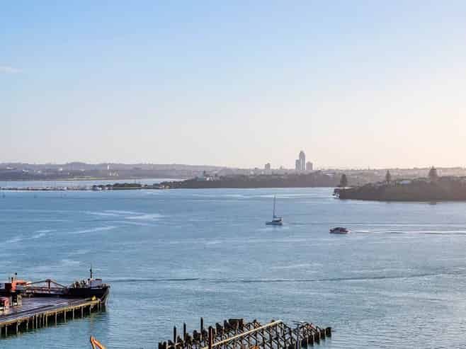 2 Beach Road, Auckland Central