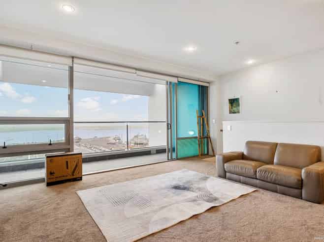 2 Beach Road, Auckland Central