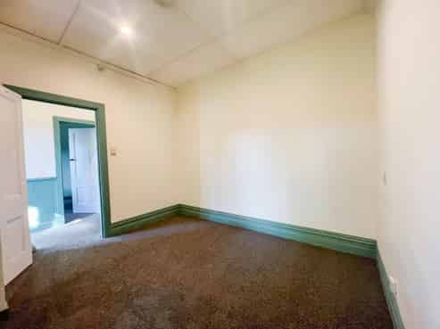 15 Bollard Avenue, New Windsor