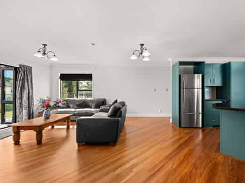 38 Portland Road, Carterton