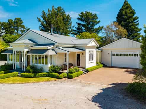 2/334 White Road, Broadlands Forest