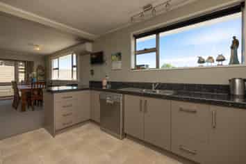 56B Kent Street, Marchwiel