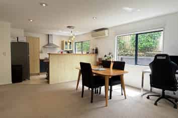 22A Van Dyke Place, West Harbour