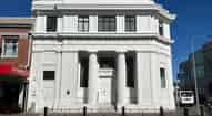 Open gallery