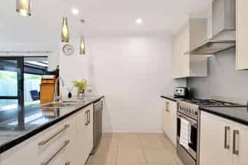 10B Basley Road, Owhata