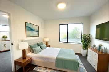 13C Henderson Street, Mornington