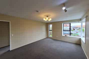 2/1 Apollo Place, Papanui
