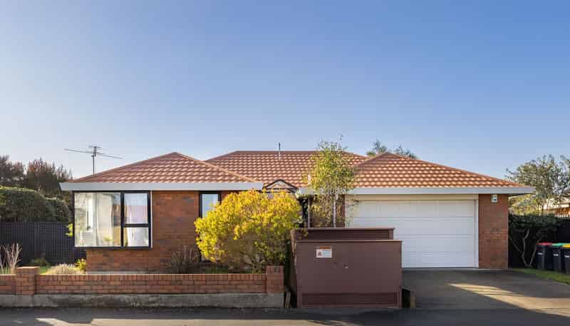 2/1 Apollo Place, Papanui