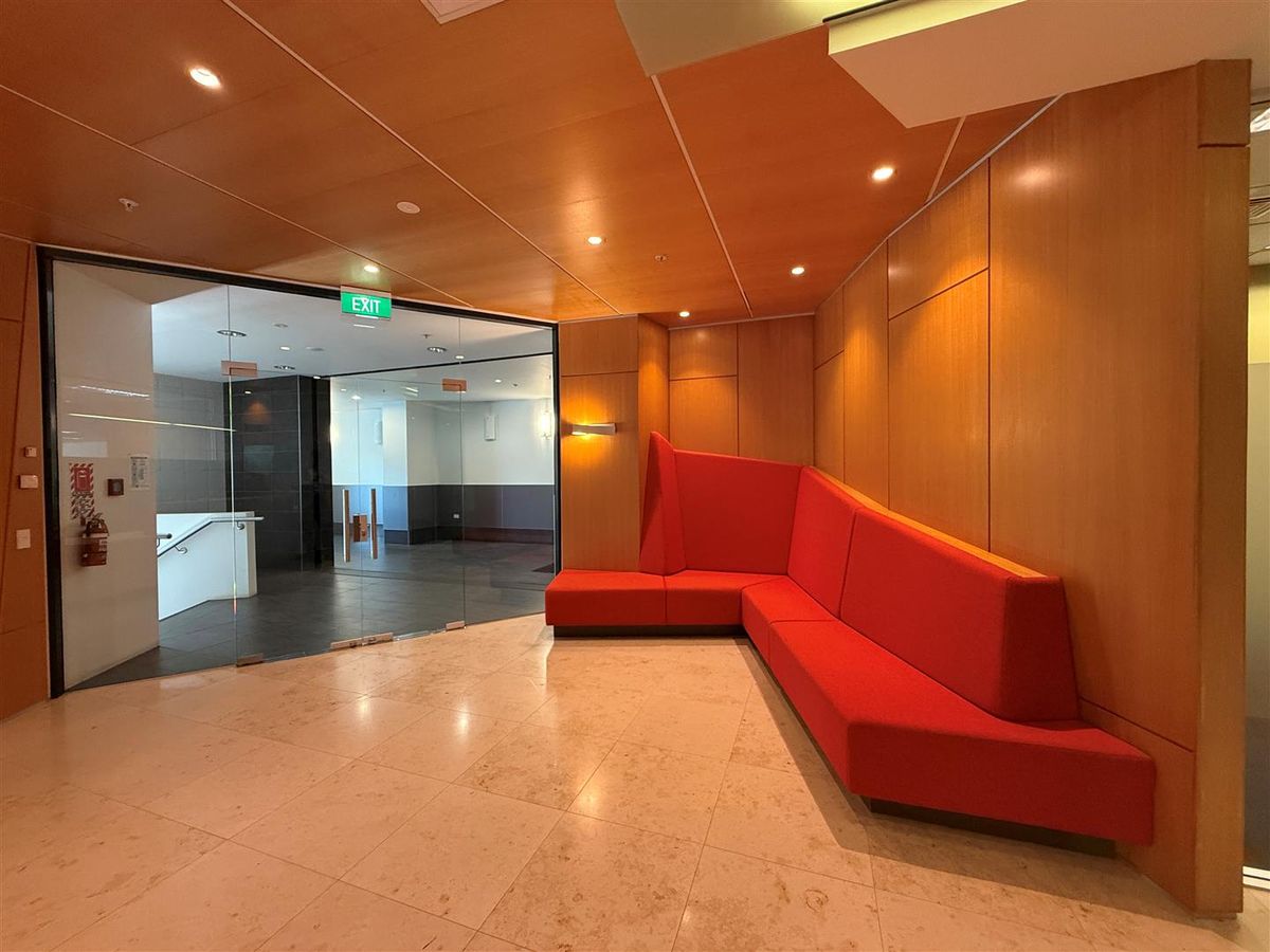 High-Spec Full-Floor Office | 50 Secure Car Parks - Näkymä 4