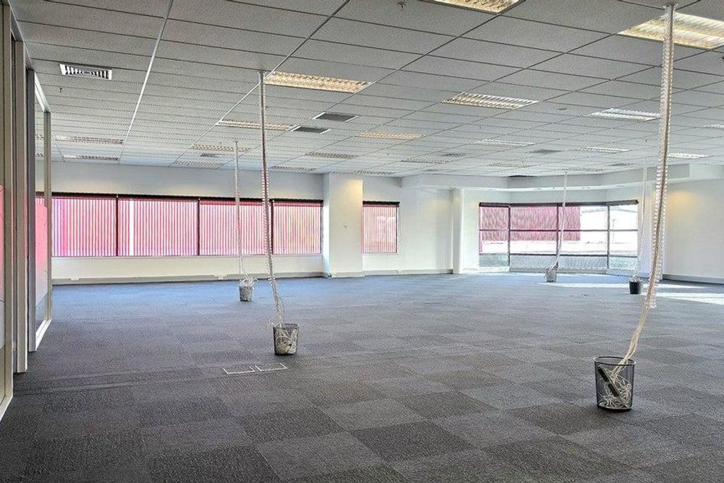 High-Spec Full-Floor Office | 50 Secure Car Parks - Vaizdas 5