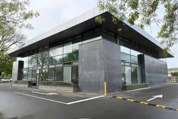 Prime Office Space in High-Profile Business Park