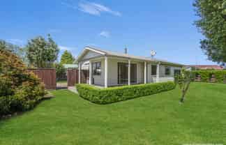 1112 Francis Hicks Avenue, Raureka